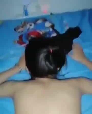 คริปใหม่ พึ่งคุยกับสาวสวยกันไม่กี่วันก็ได้เย็ดสดแตกในเลย