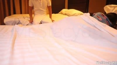 คลิปโป๊ ปลุกเพื่อนสาวคนสนิทมาเย็ดสดตอนกลางดึก อย่างเสียว