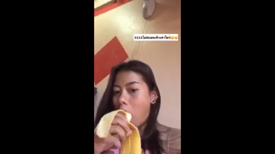 คลิปหลุดใหม่ onlyfans น้องใบเตย โชว์ดูดกล้วย